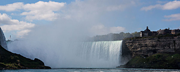 加拿大多伦多旅游_多伦多有哪些景点_多伦多电视塔介绍_尼亚加拉大瀑布介绍